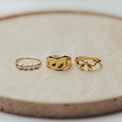 Bow Ring (Gold)
