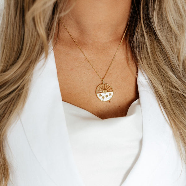 Masami Pearls Pendants Mother of Pearl Sun &Stars Medallion (Gold)