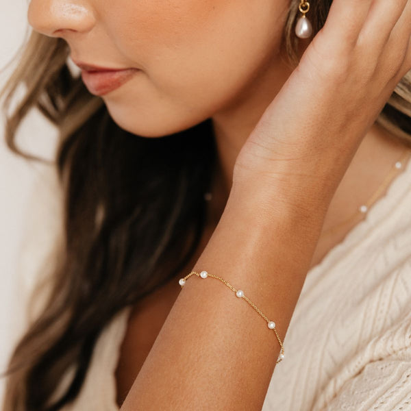 Grace Blooms Bracelet Meg Station Bracelet (Gold)