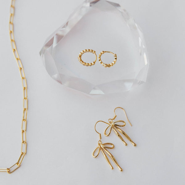 Grace Blooms Earrings Gold Bow Dangle Earrings (Gold)