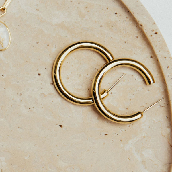 Grace Blooms Earrings Gold Ella Earrings Medium (Gold)