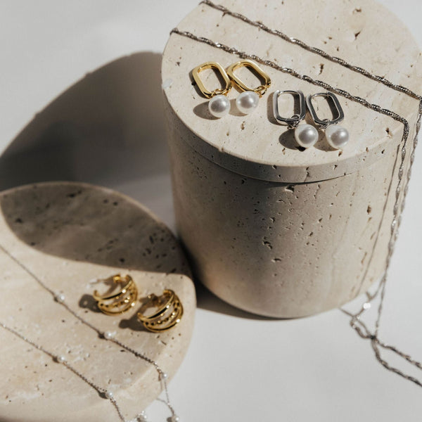 Grace Blooms Earrings Maggie Earrings (Gold)