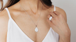 The Best Wedding Necklaces for a Bride