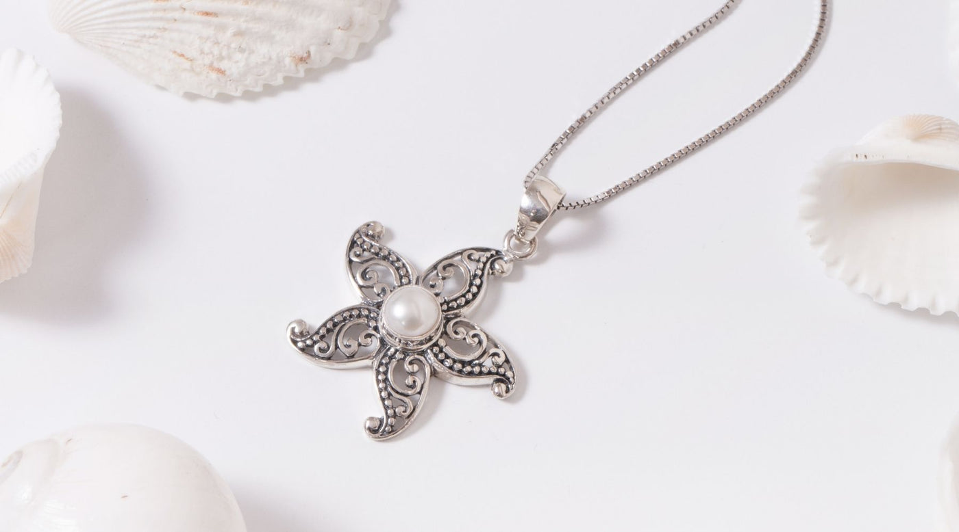 How to Wear Pearls With Casual Outfits