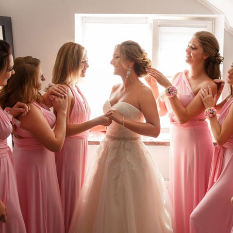 Bridesmaid Jewelry Ideas: How to Accessorize Bridesmaid Dresses