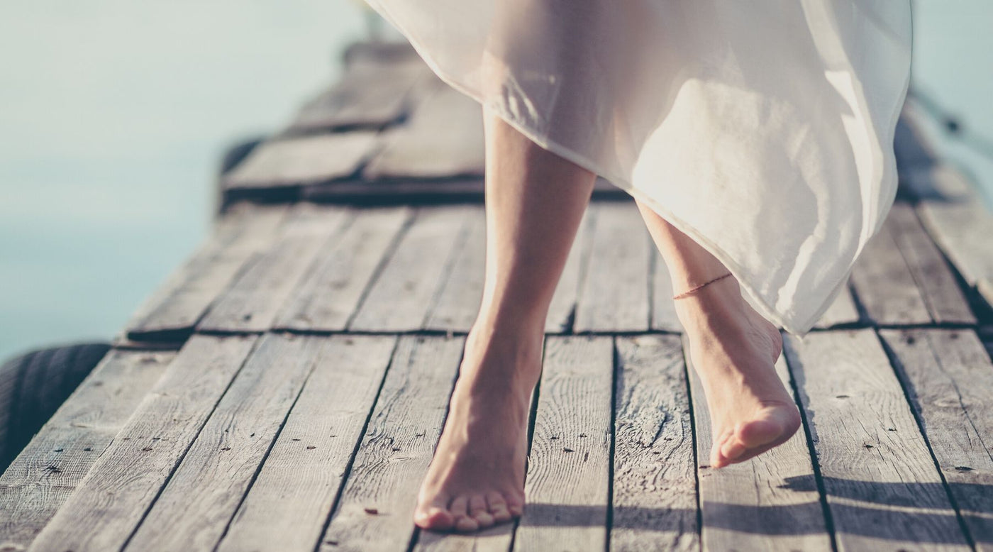 The Dos and Don'ts of Wearing Ankle Bracelets