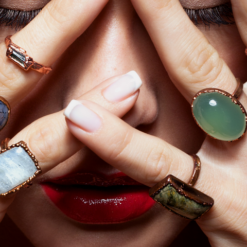Channel Your Inner Royal: 5 Fashionable Ways to Wear Your Rings