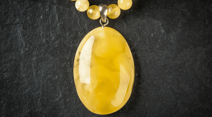 How to Find and Buy the Perfect Amber Necklace