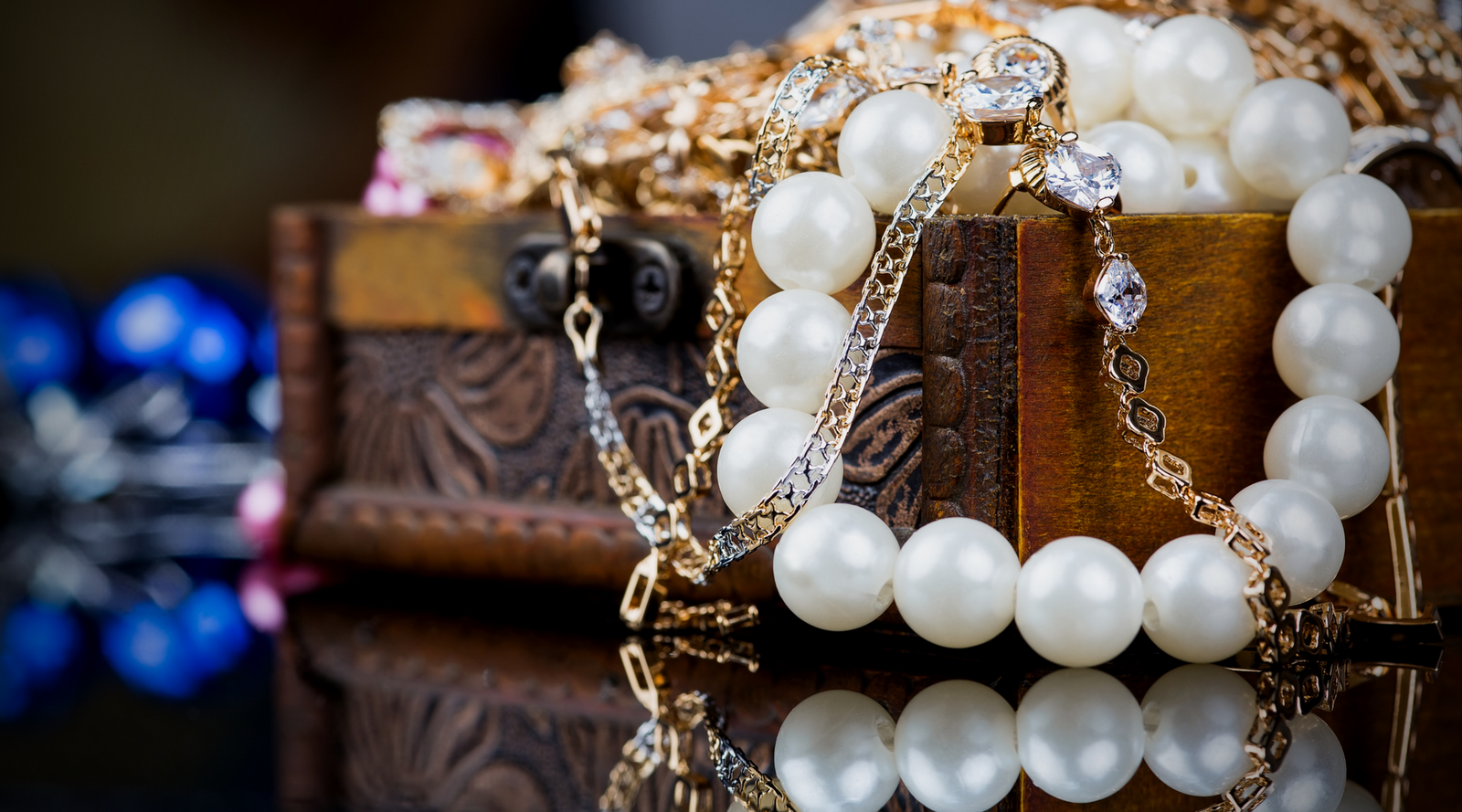 How to Wear Mixed Metal Jewelry: 5 Tips for Mixing Gold & Silver Jewelry