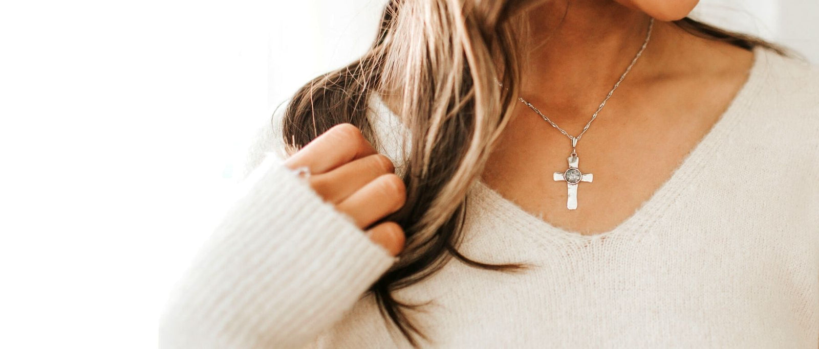 Easter Jewelry: Top 5 Reasons a Sterling Silver Cross is the Best Choice