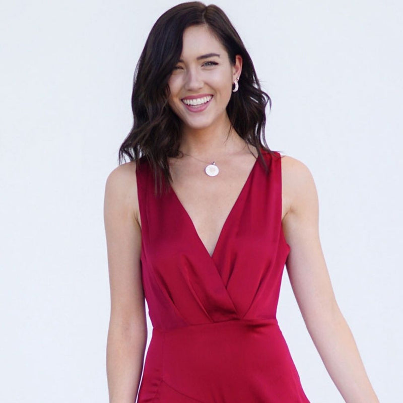 How to Choose the Perfect Necklace for Your Dress | Roma Designer Jewelry How to Choose the Perfect Necklace for Your Dress | Roma Designer Jewelry