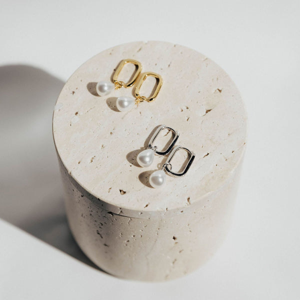 Grace Blooms Earrings Maggie Earrings (Silver)