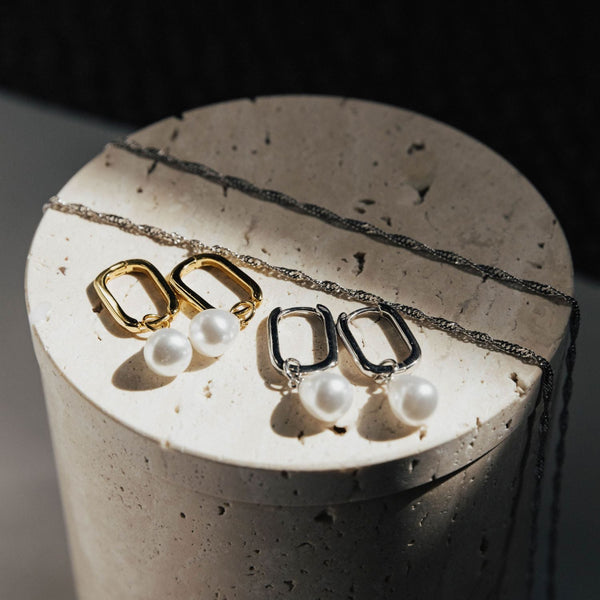 Grace Blooms Earrings Maggie Earrings (Silver)