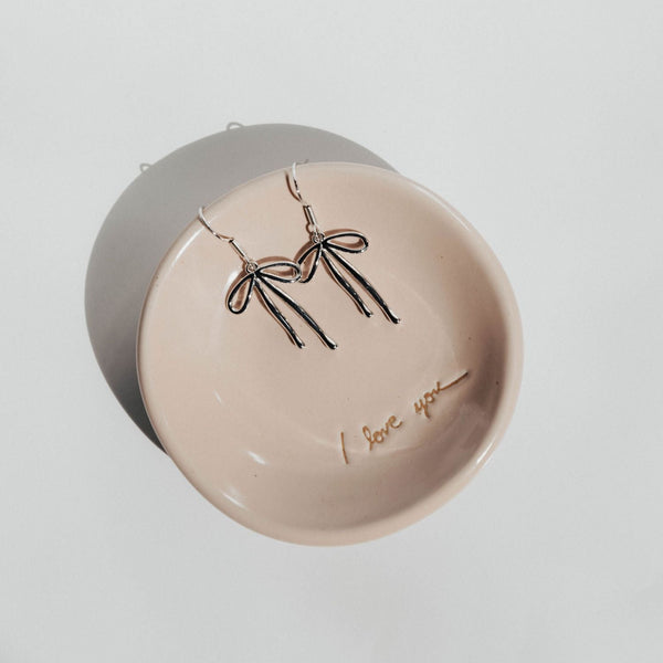 Grace Blooms Earrings Silver Bow Dangle Earrings (Silver)