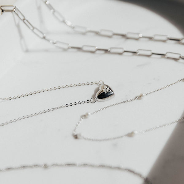 Grace Blooms Necklace Cora Necklace (Silver)