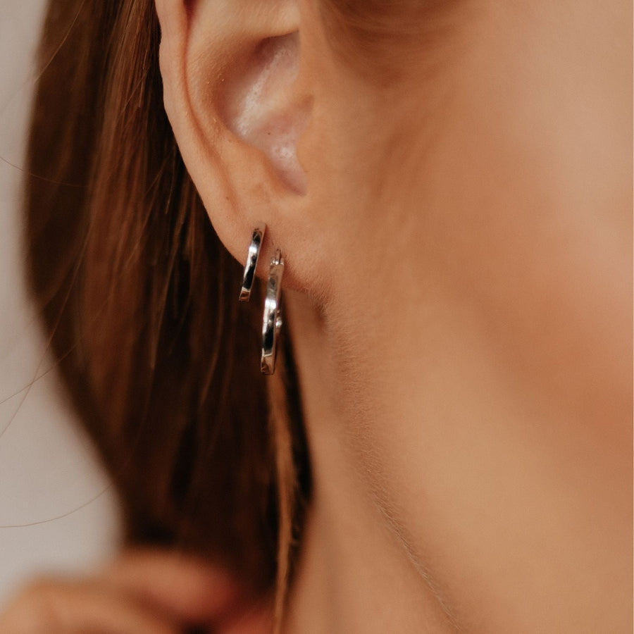 Roma Designer Jewelry Earrings Roma Small Hoop Earrings (Silver)