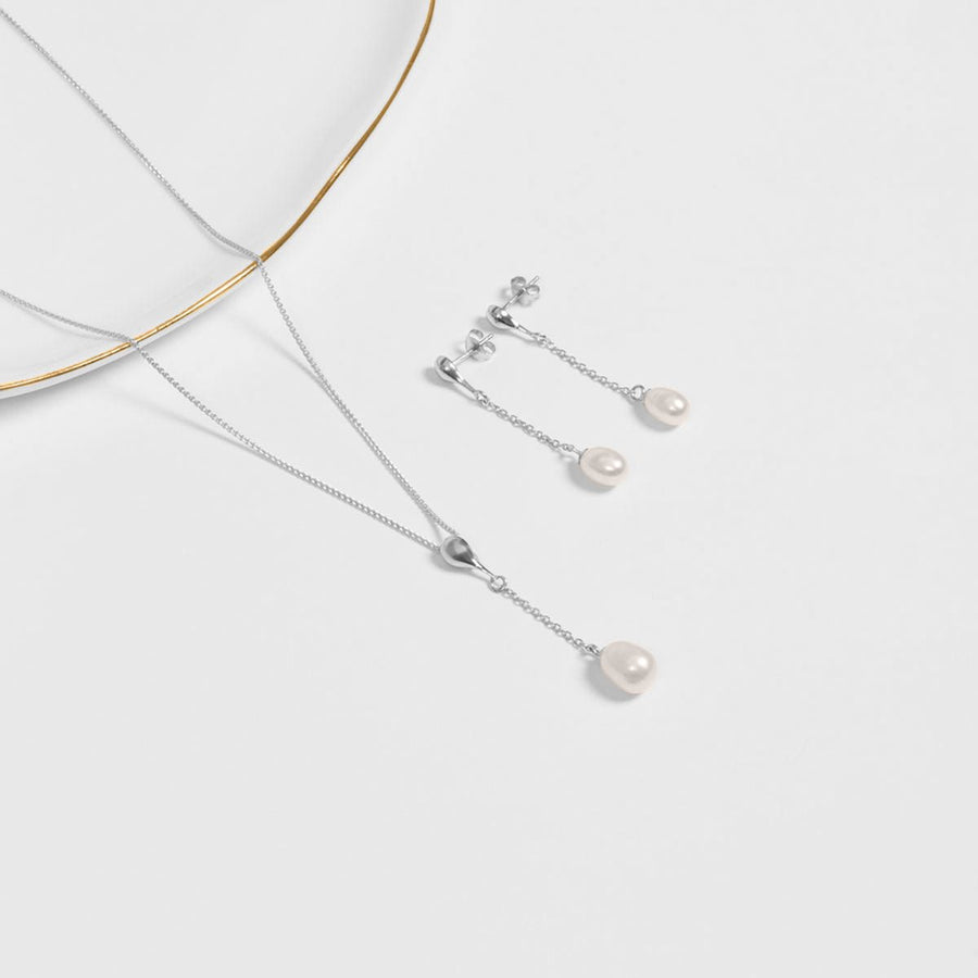 Masami Pearls Earrings Silver Freshwater Pearl Drop Earrings (Silver)